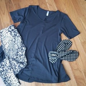 Lularoe Perfect T